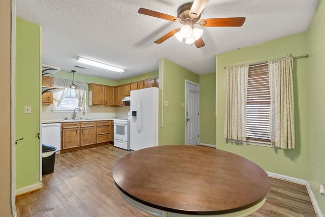 9404 Maryland Cove, Sherwood, AR 72120