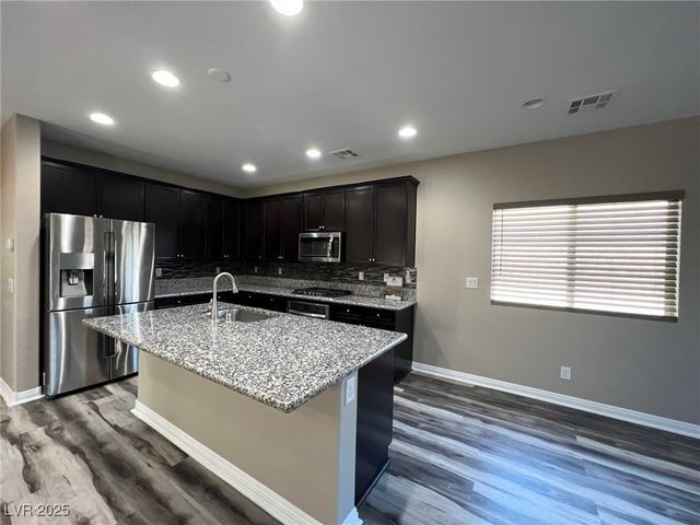 10487 Forked Run Street, Las Vegas, NV 89178