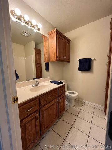 1331 E Bryan Avenue, Sapulpa, OK 74066