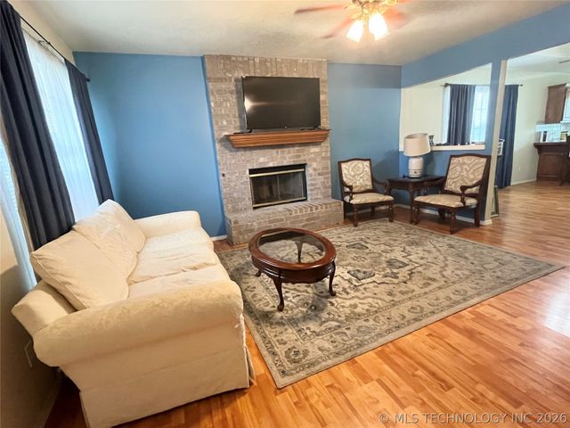 1331 E Bryan Avenue, Sapulpa, OK 74066
