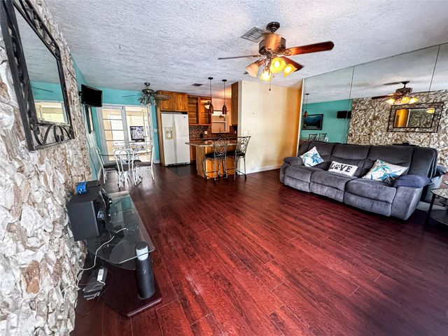 1048 SW 1, Pompano Beach, FL 33060