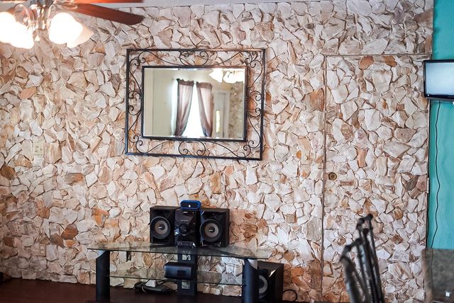 1048 SW 1, Pompano Beach, FL 33060