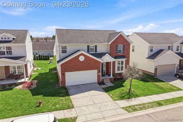 59625 Twin Pines Drive, New Hudson, MI 48165