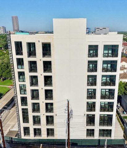 5010 Longmont Drive PH-2, Houston, TX 77056