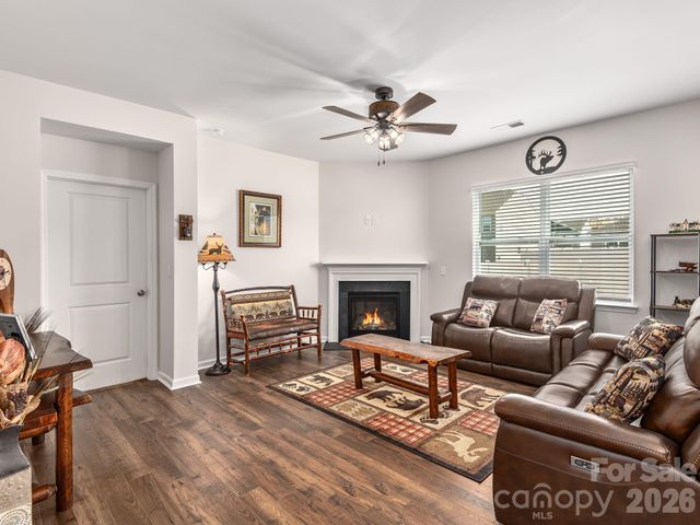 75 Dandelion Road, Fletcher, NC 28732