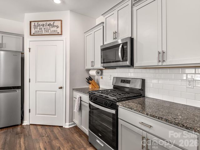 75 Dandelion Road, Fletcher, NC 28732