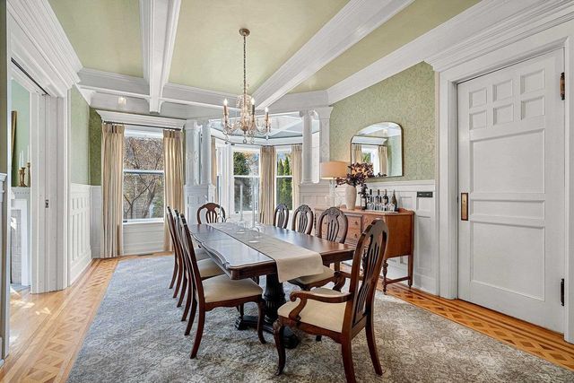 902 S MADISON STREET, Green Bay, WI 54301