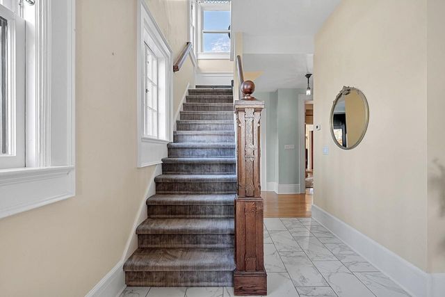 902 S MADISON STREET, Green Bay, WI 54301