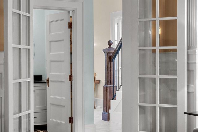 902 S MADISON STREET, Green Bay, WI 54301