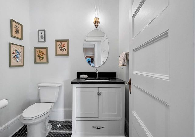 902 S MADISON STREET, Green Bay, WI 54301