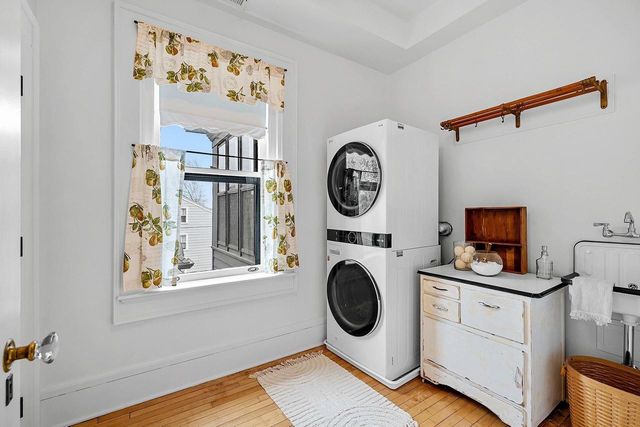 902 S MADISON STREET, Green Bay, WI 54301