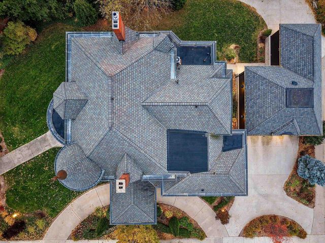 902 S MADISON STREET, Green Bay, WI 54301