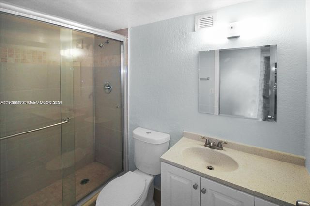 17021 N Bay Road 105, Sunny Isles Beach, FL 33160