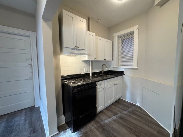 8 Langmaid Ave 2, Rowley, MA 02145