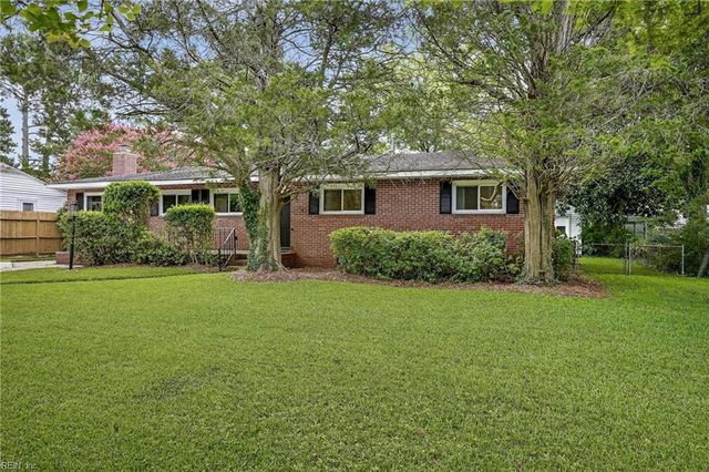 516 Caren Dr, Virginia Beach, VA 23452