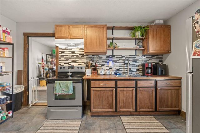 409 S Connor Street, Odessa, MO 64076