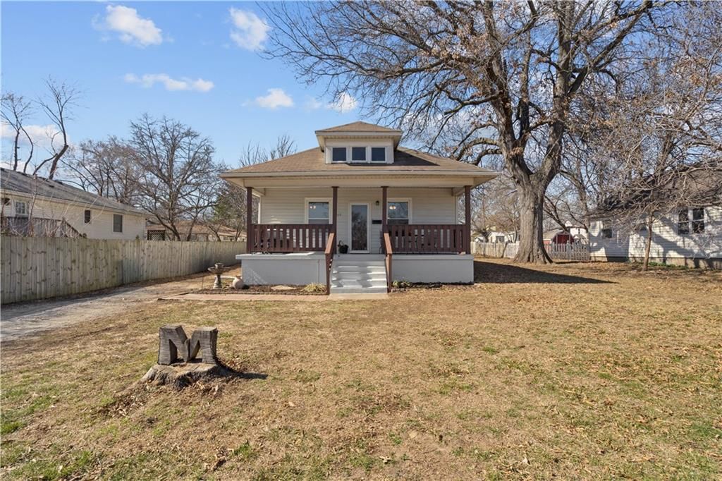 409 S Connor Street, Odessa, MO 64076
