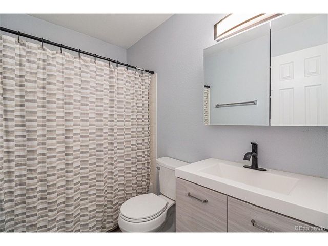 5775 W W Atlantic Pl 303, Lakewood, CO 80227