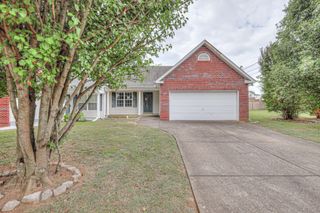 1063 Stonemark Trl, La Vergne, TN 37086