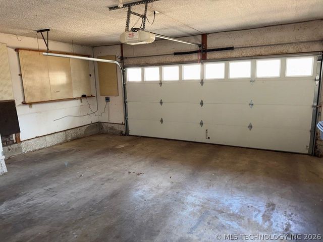 7524 S 83rd East Avenue, Tulsa, OK 74133