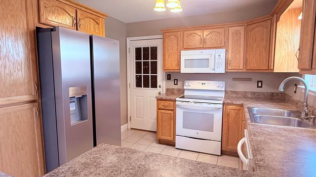 130 Glenn Wade Drive, Rossville, GA 30741