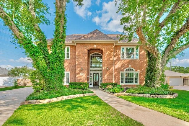 4106 Alice Drive, Sugar Land, TX 77478