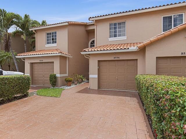 8596 Jade Drive, Tamarac, FL 33321