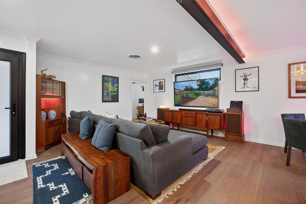 6804 Bryn Mawr DR, Austin, TX 78723