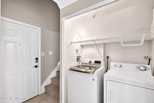 8550 TOUCHTON Road 2222, Jacksonville, FL 32216