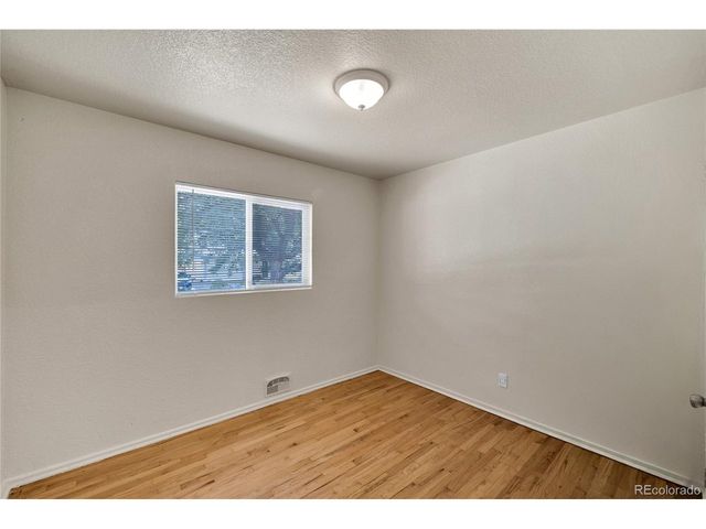 1977 S Newton, Lakewood, CO 80219