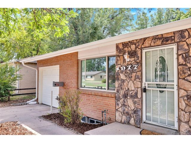 1977 S Newton, Lakewood, CO 80219