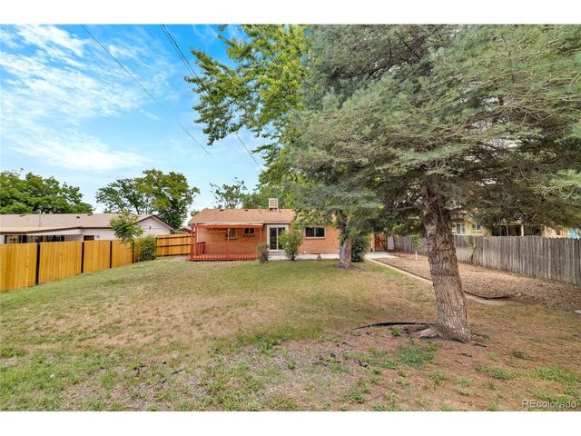 1977 S Newton, Lakewood, CO 80219
