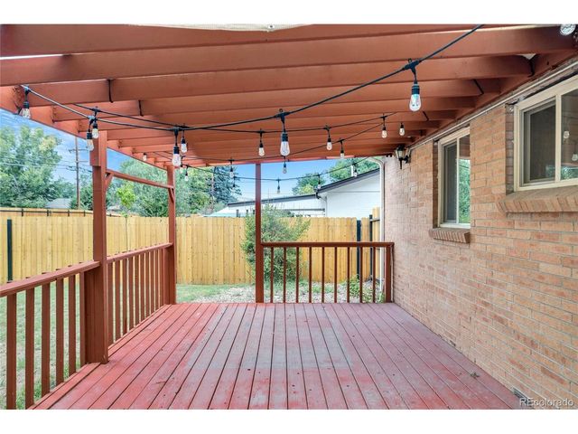 1977 S Newton, Lakewood, CO 80219