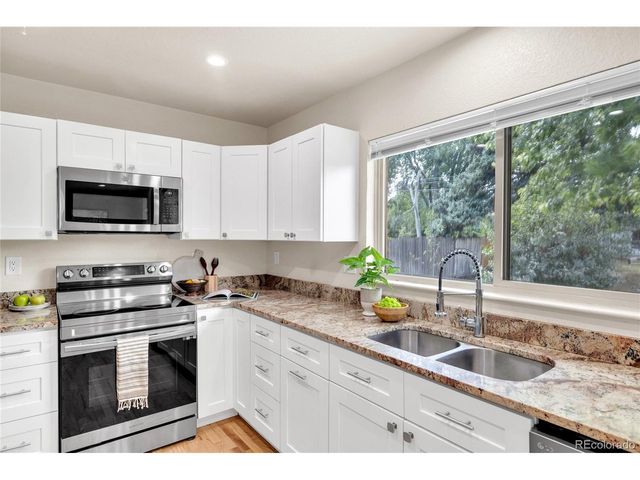 1977 S Newton, Lakewood, CO 80219
