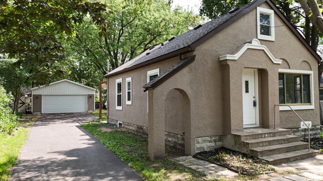 4158 Zane Avenue N, Robbinsdale, MN 55422