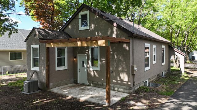 4158 Zane Avenue N, Robbinsdale, MN 55422