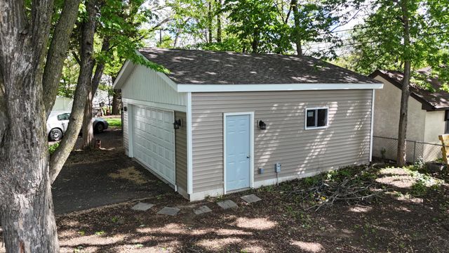 4158 Zane Avenue N, Robbinsdale, MN 55422