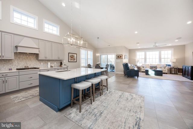 402 NATIONAL DR, Downingtown, PA 19335