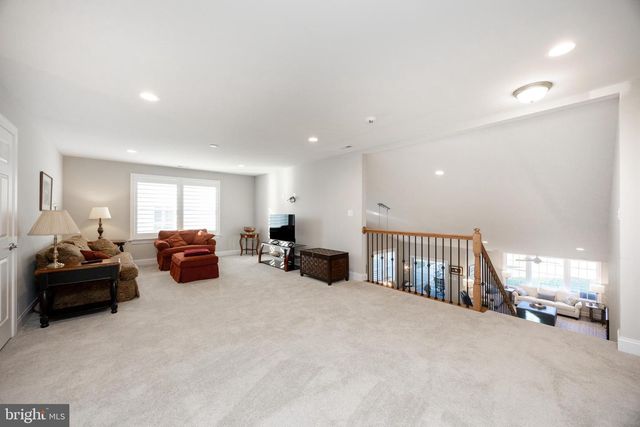 402 NATIONAL DR, Downingtown, PA 19335