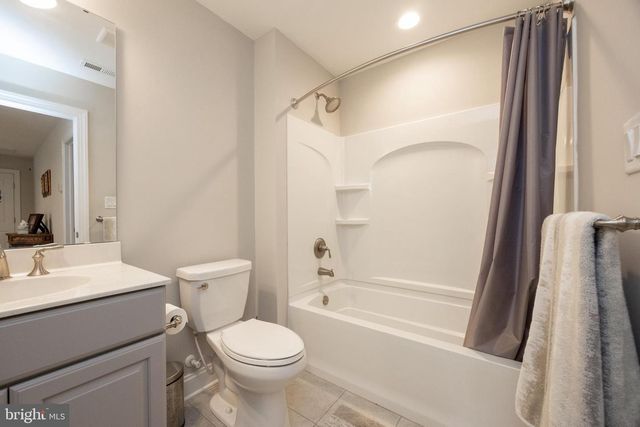 402 NATIONAL DR, Downingtown, PA 19335