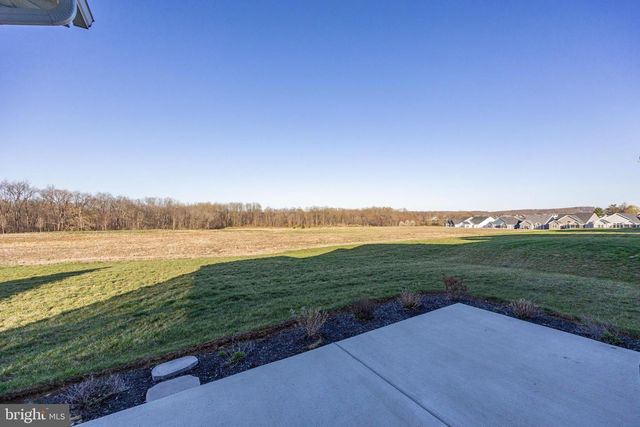 402 NATIONAL DR, Downingtown, PA 19335