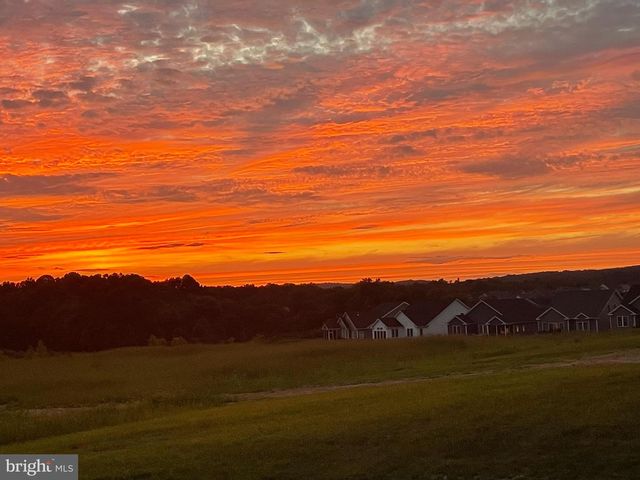 402 NATIONAL DR, Downingtown, PA 19335