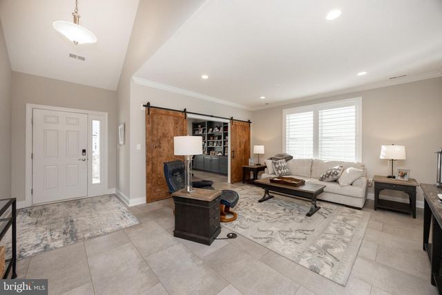 402 NATIONAL DR, Downingtown, PA 19335