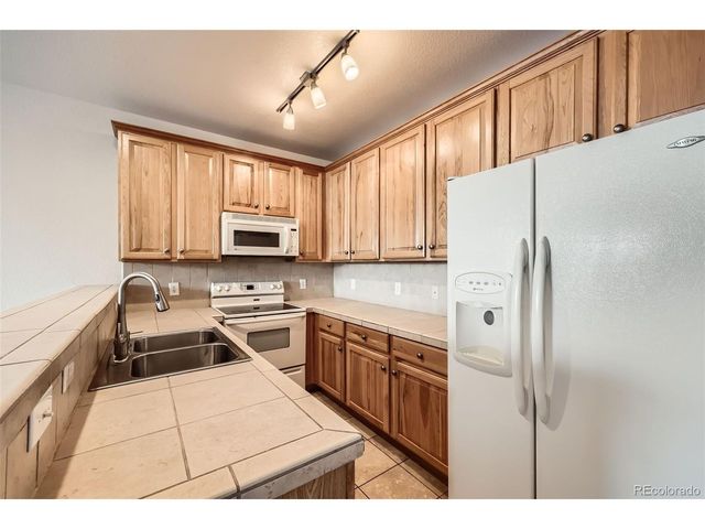 16366 E Fremont Ave 11, Aurora, CO 80016