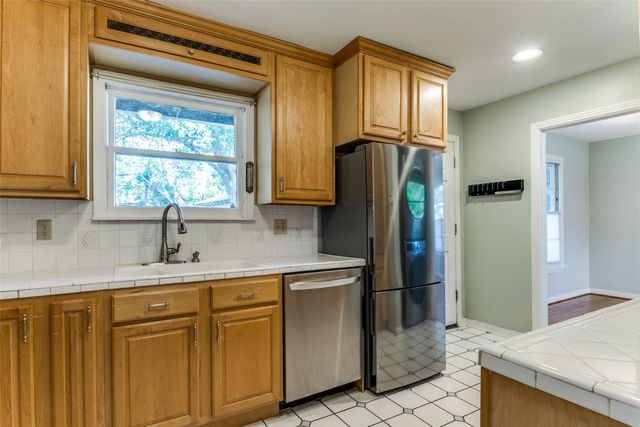 10527 Solta Drive, Dallas, TX 75218