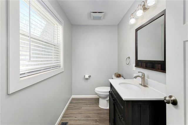 856 NW 1901 Road, Lone Jack, MO 64070