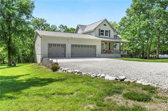 856 NW 1901 Road, Lone Jack, MO 64070
