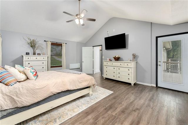 856 NW 1901 Road, Lone Jack, MO 64070