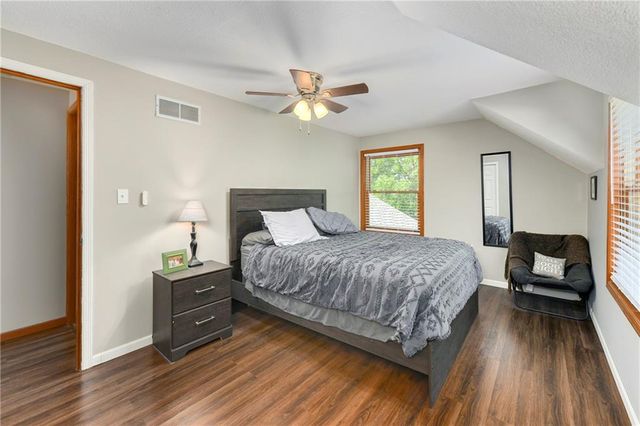 856 NW 1901 Road, Lone Jack, MO 64070
