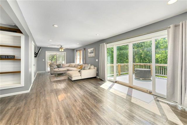 856 NW 1901 Road, Lone Jack, MO 64070